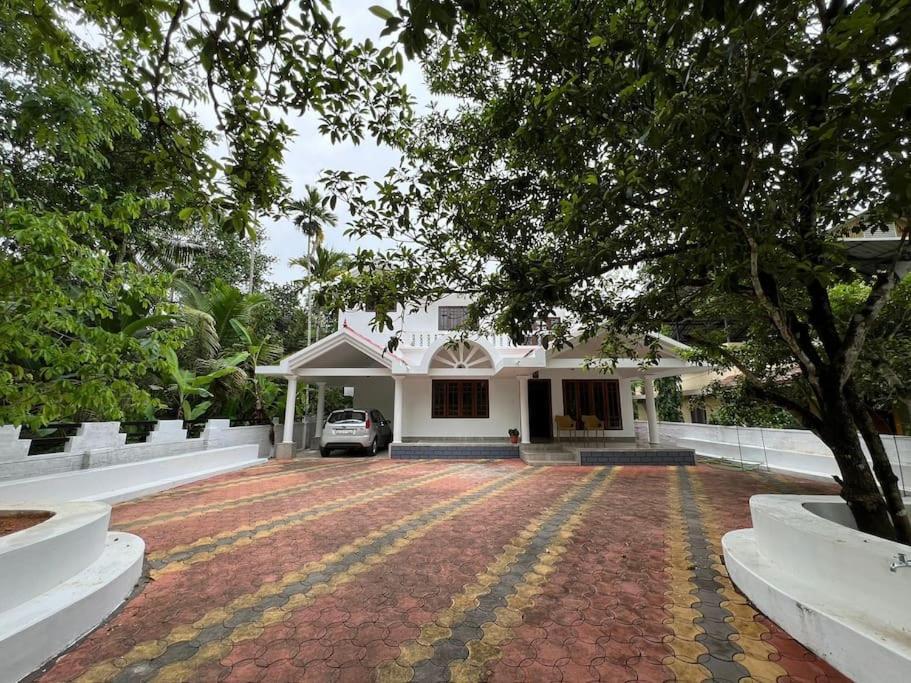 Vila Kalarikkal House Kochi Exteriér fotografie